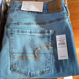 Brand new super skinny American Eagle never worn.